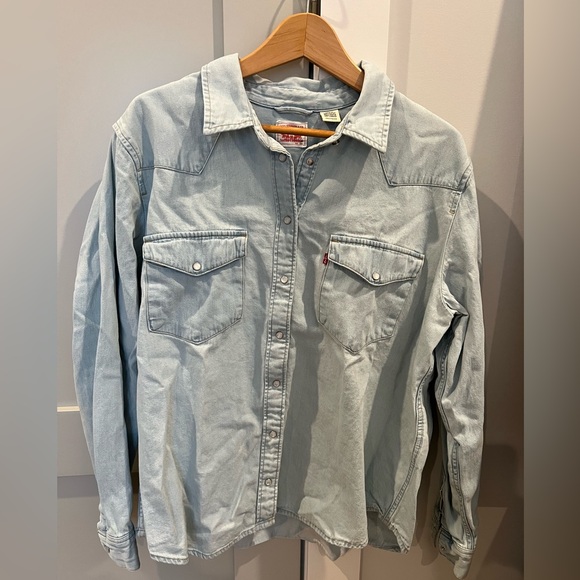 Levi's Light Blue Denim Shirt, Size Women’s XXL - Picture 3 of 15